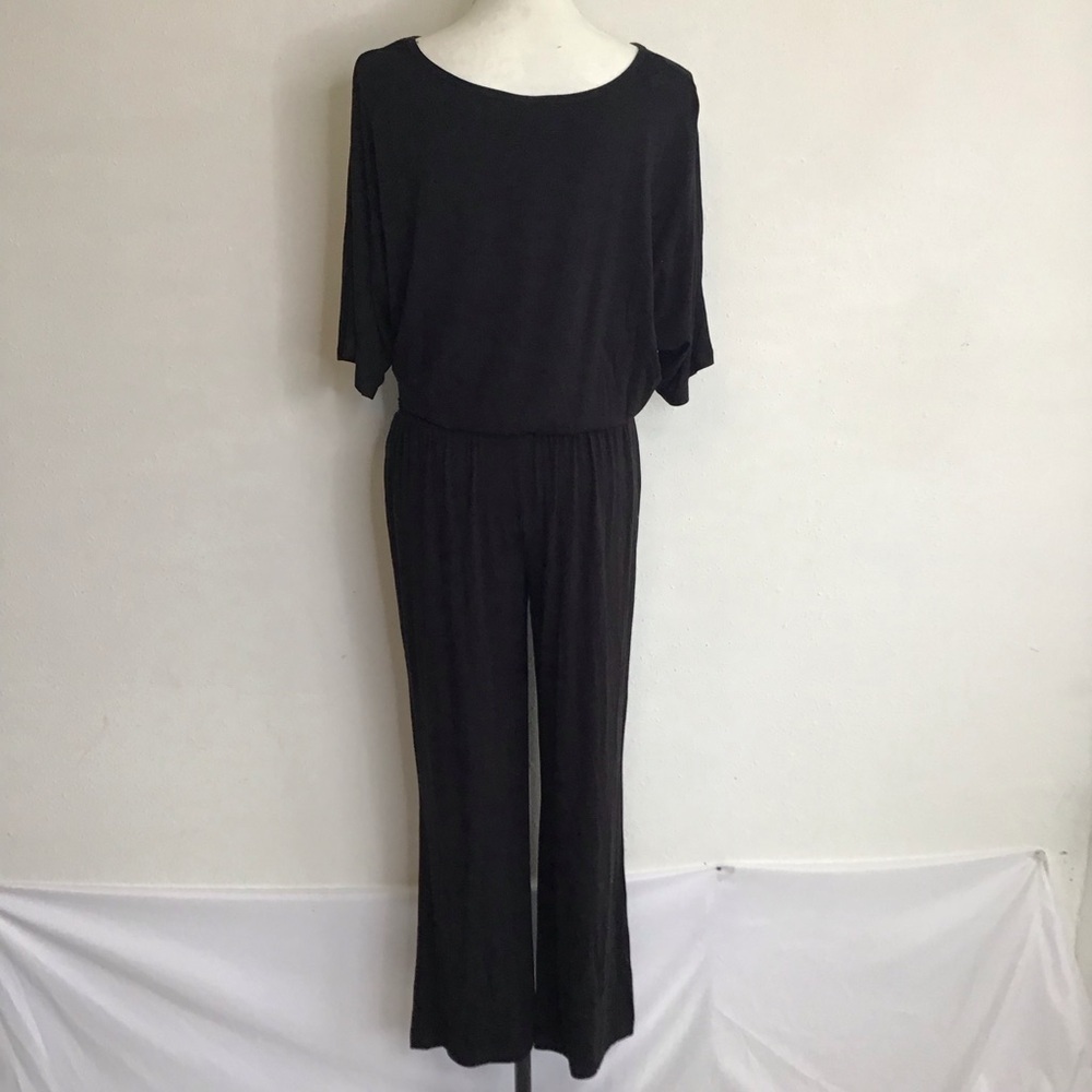 NWT- METAPHOR WOMEN ELEGANT DEEP BLACK SCOOP NECK SHORT SLEEVE PARTY JUMPSUIT M